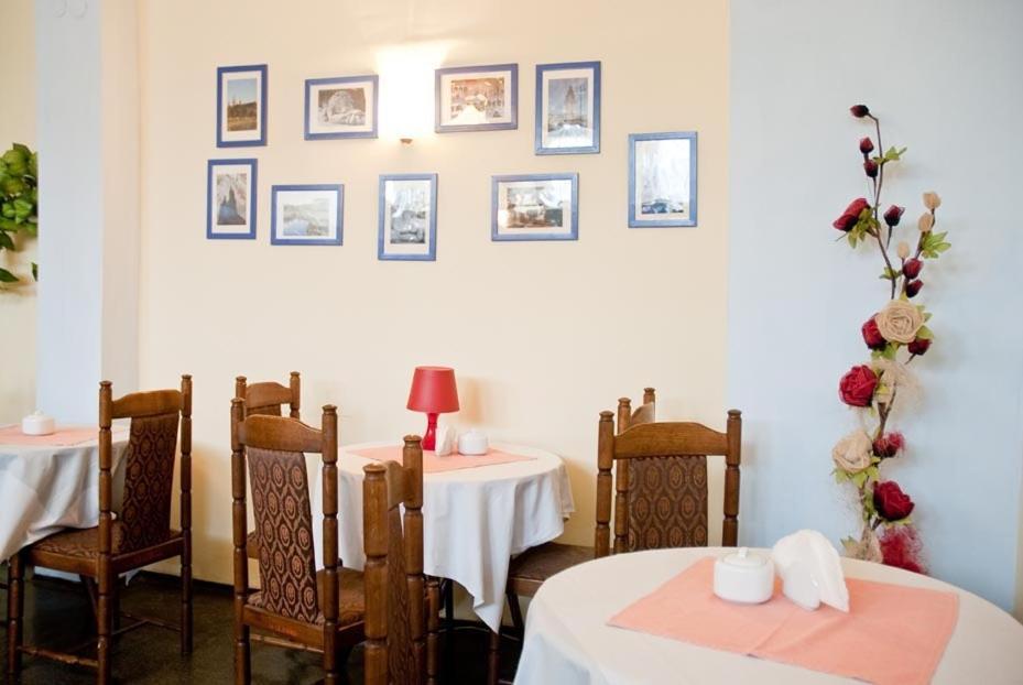 Hotel Start Krasków Εξωτερικό φωτογραφία